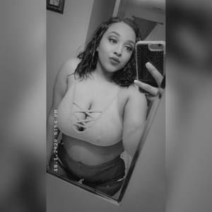 Meet your Posher, Elena